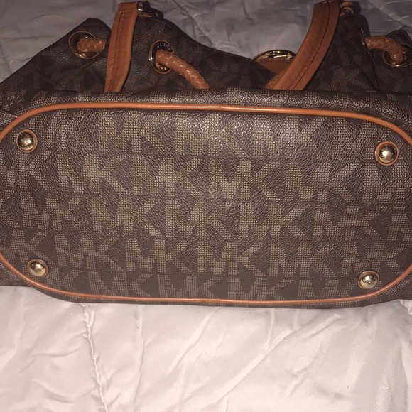 Preowned Authentic Michael Kors Large Gathered Logo Drawstring Handbag - Picture 7 of 7